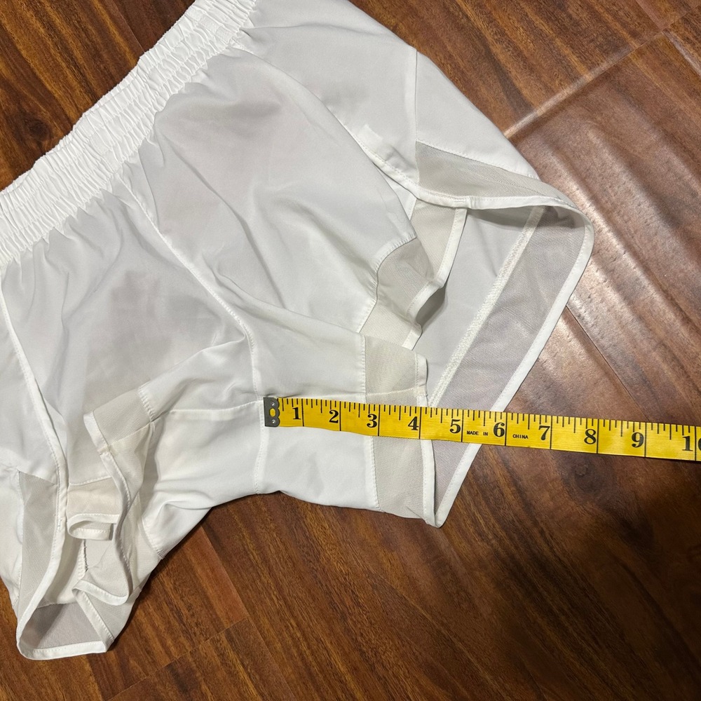 Athleta Mesh Racer Run Short 4 White Athletic Running Shorts Womens Size XS - Picture 6 of 7